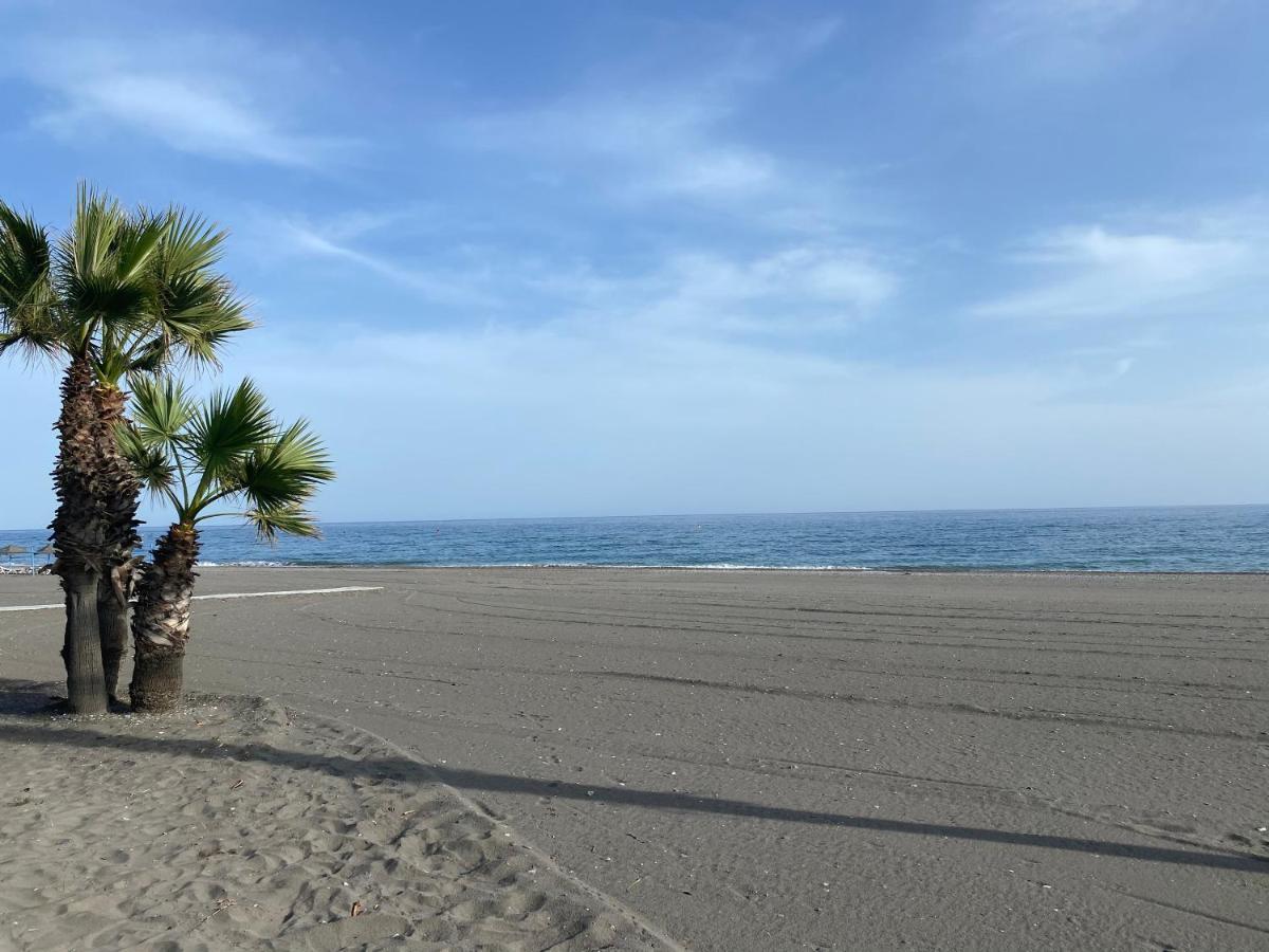 Beach Apartment El Faro Torrox Exteriör bild
