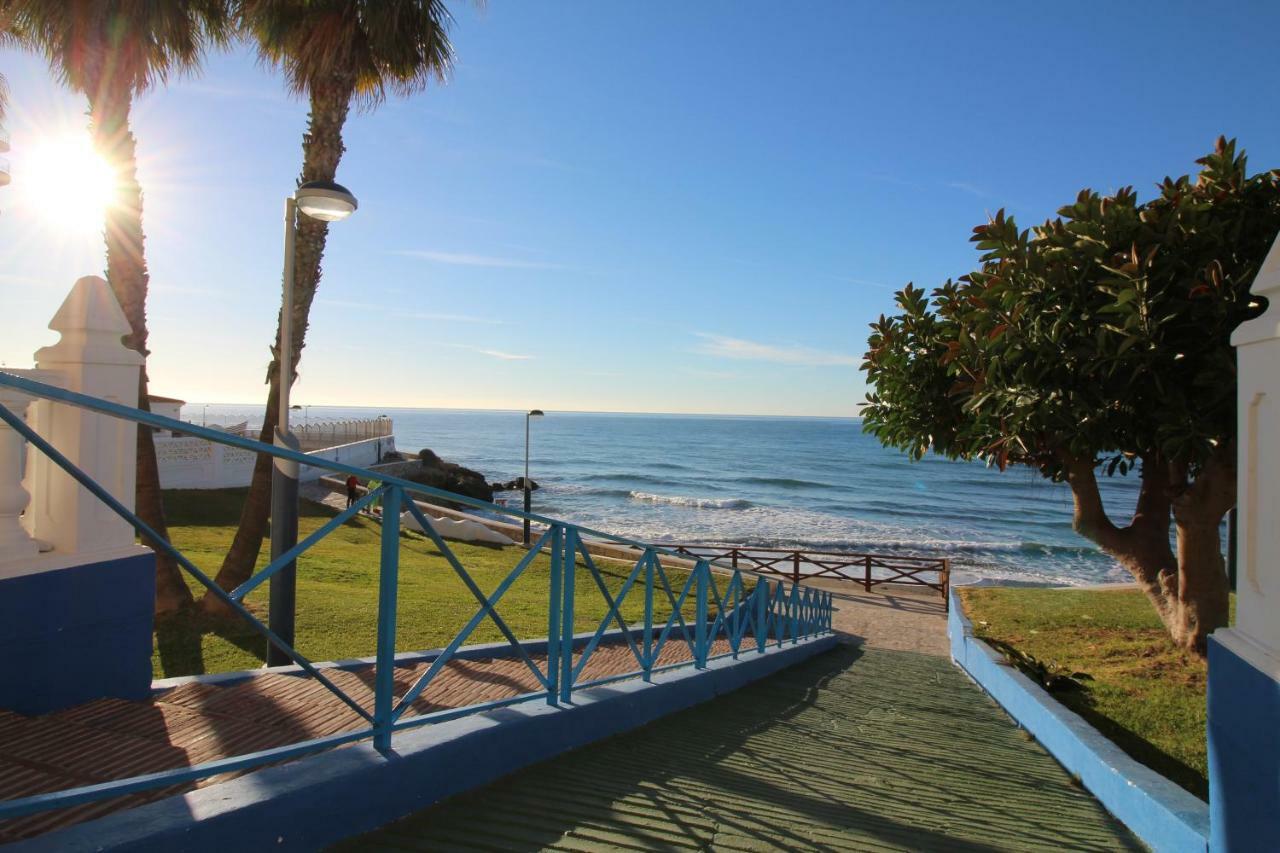 Beach Apartment El Faro Torrox Exteriör bild